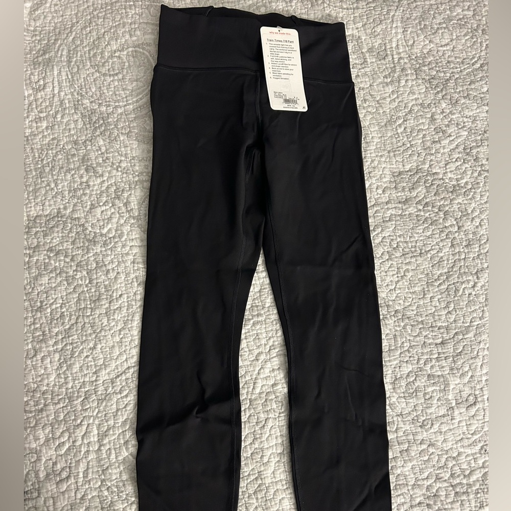Lululemon Train Times NWT